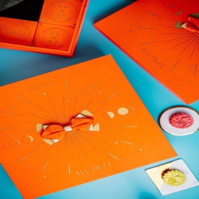 海上生明月，天涯共此时